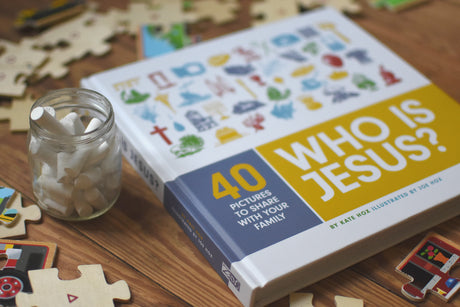 Who Is Jesus?: 40 Pictures to Share with Your Family